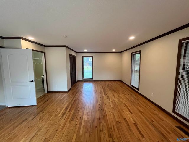 1800 Smith Street SW, Hartselle, AL 35640