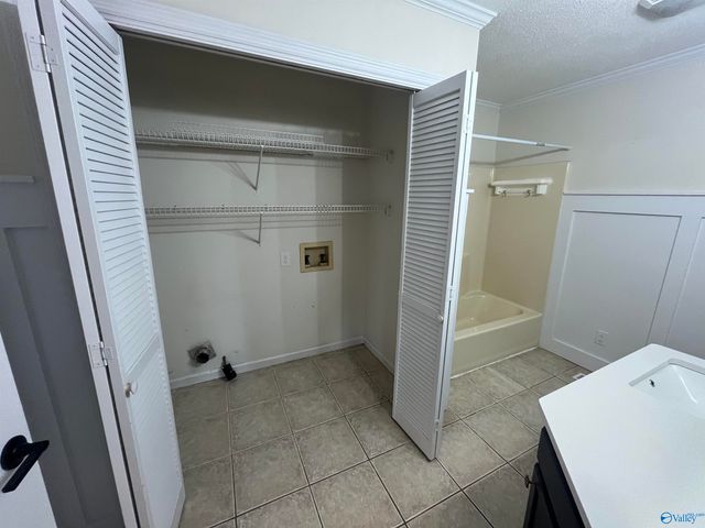 1800 Smith Street SW, Hartselle, AL 35640