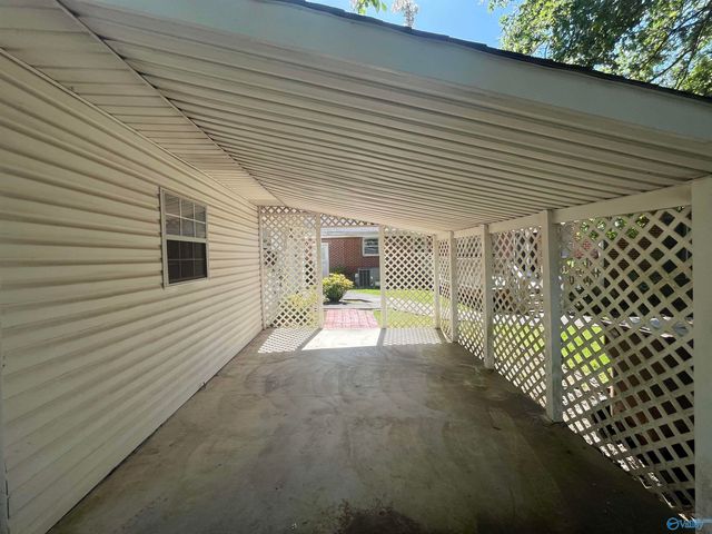 1800 Smith Street SW, Hartselle, AL 35640