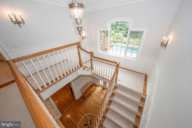 2048 BUTTONWOOD RD, Berwyn, PA 19312