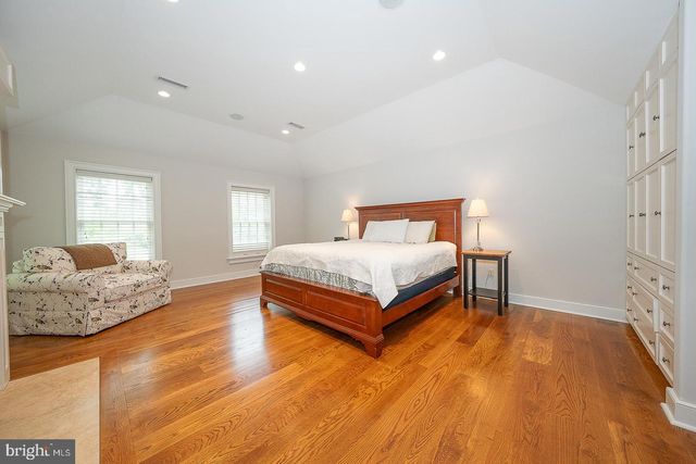 2048 BUTTONWOOD RD, Berwyn, PA 19312