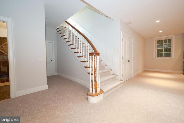 2048 BUTTONWOOD RD, Berwyn, PA 19312