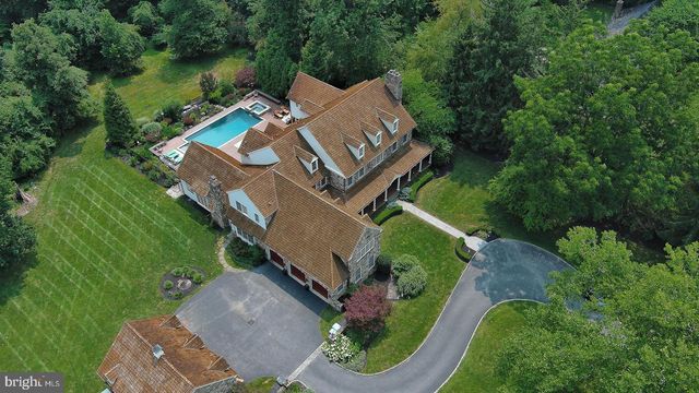 2048 BUTTONWOOD RD, Berwyn, PA 19312
