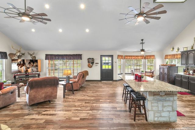 2112 Eichman Rd, Poteet, TX 78065