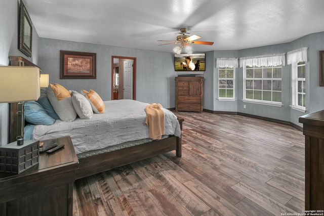 2112 Eichman Rd, Poteet, TX 78065