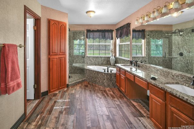 2112 Eichman Rd, Poteet, TX 78065