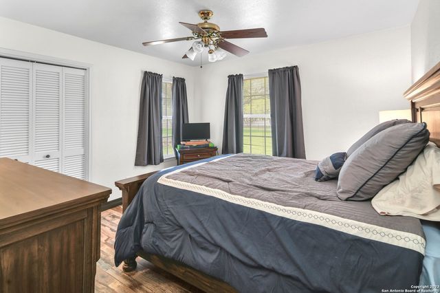 2112 Eichman Rd, Poteet, TX 78065