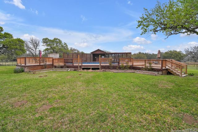 2112 Eichman Rd, Poteet, TX 78065