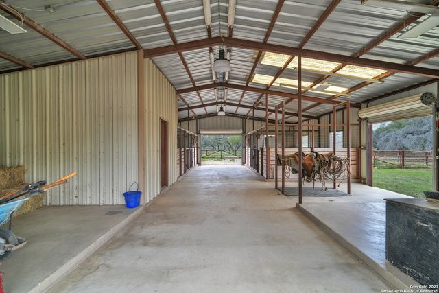 2112 Eichman Rd, Poteet, TX 78065