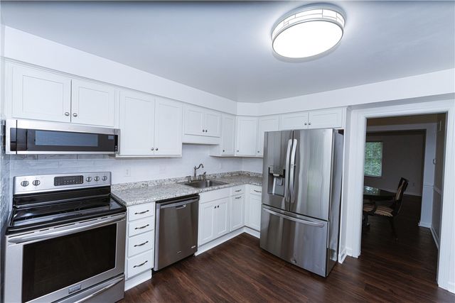 410 Edgetree Ln, Murrysville, PA 15668