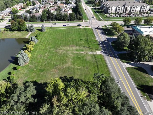34861 Hayes Road, Sterling Heights, MI 48312