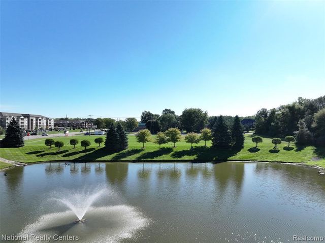 34861 Hayes Road, Sterling Heights, MI 48312