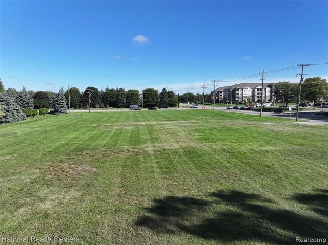 34861 Hayes Road, Sterling Heights, MI 48312