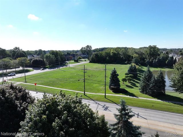 34861 Hayes Road, Sterling Heights, MI 48312