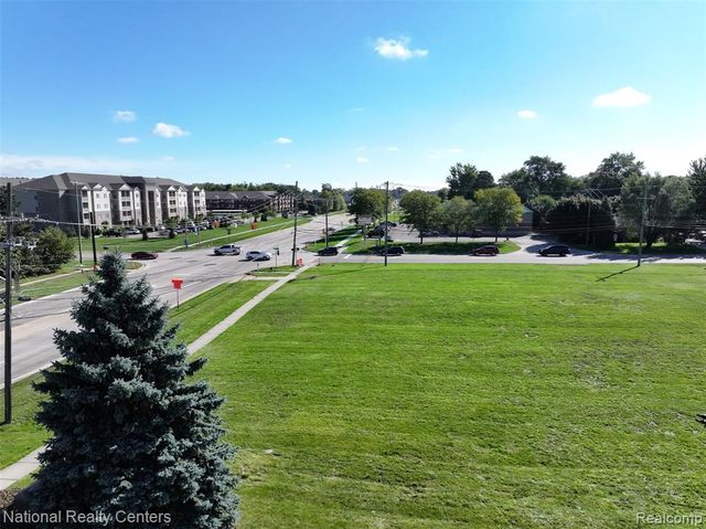 34861 Hayes Road, Sterling Heights, MI 48312