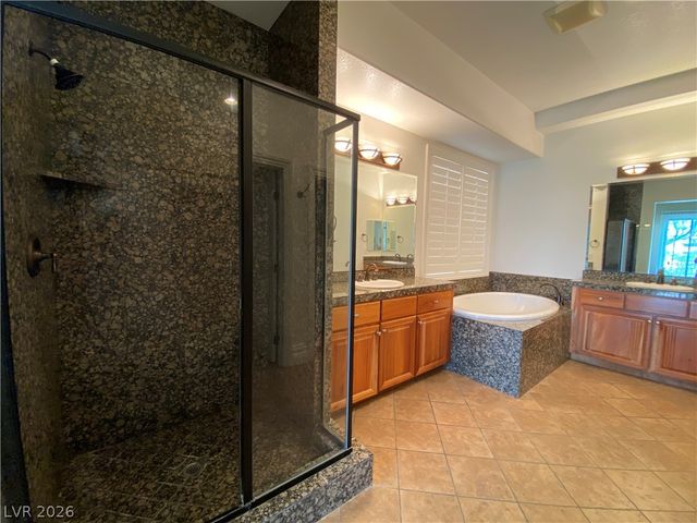 158 Crooked Putter Drive, Las Vegas, NV 89148