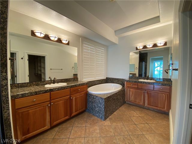 158 Crooked Putter Drive, Las Vegas, NV 89148