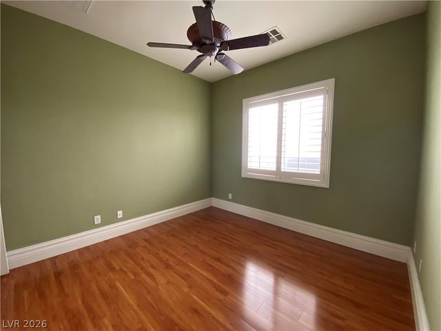 158 Crooked Putter Drive, Las Vegas, NV 89148