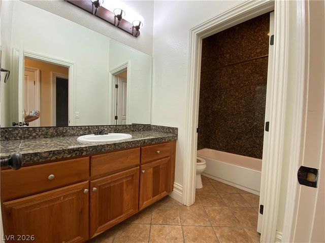 158 Crooked Putter Drive, Las Vegas, NV 89148