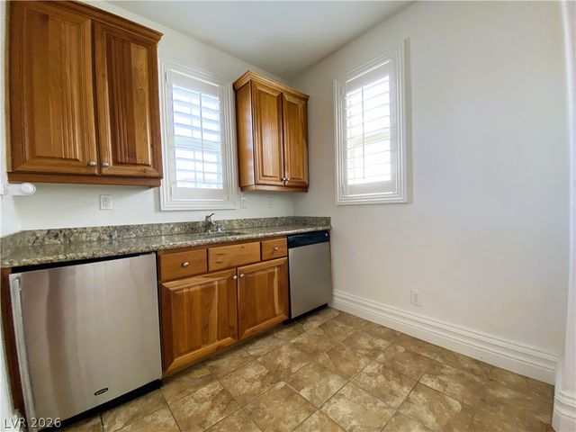 158 Crooked Putter Drive, Las Vegas, NV 89148