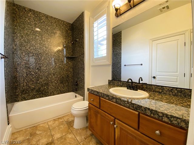 158 Crooked Putter Drive, Las Vegas, NV 89148