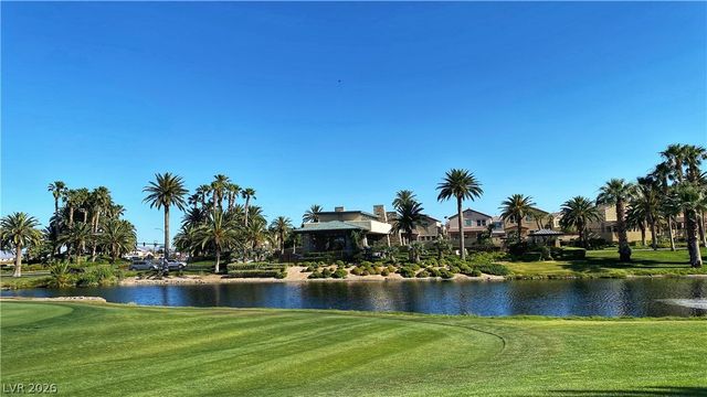 158 Crooked Putter Drive, Las Vegas, NV 89148