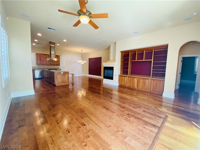 158 Crooked Putter Drive, Las Vegas, NV 89148