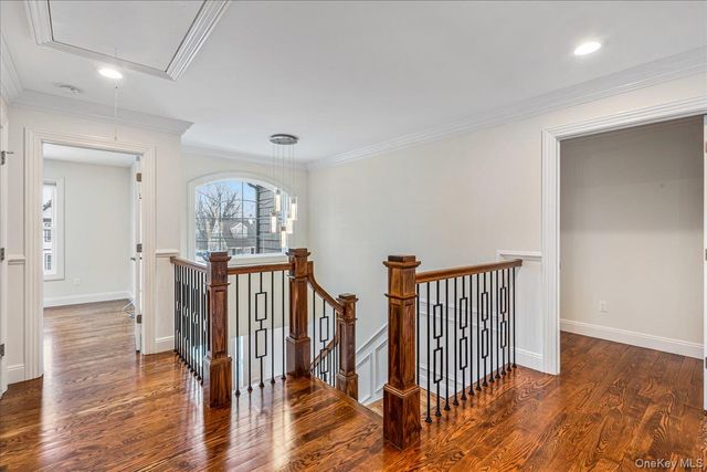 55 Fieldstone Drive, Syosset, NY 11791