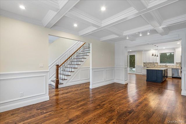 55 Fieldstone Drive, Syosset, NY 11791