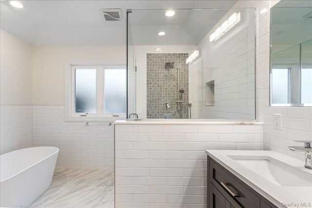 55 Fieldstone Drive, Syosset, NY 11791