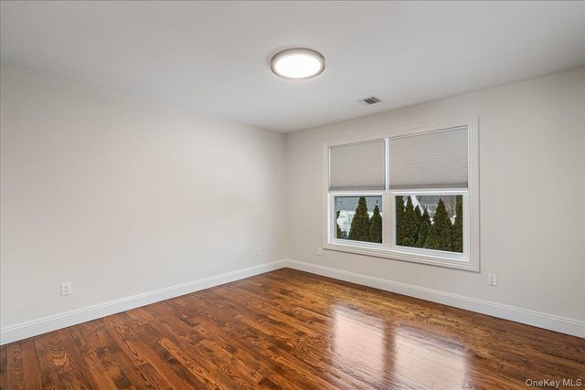 55 Fieldstone Drive, Syosset, NY 11791