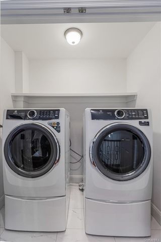 55 Fieldstone Drive, Syosset, NY 11791