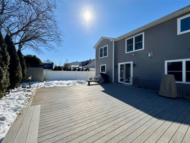 55 Fieldstone Drive, Syosset, NY 11791