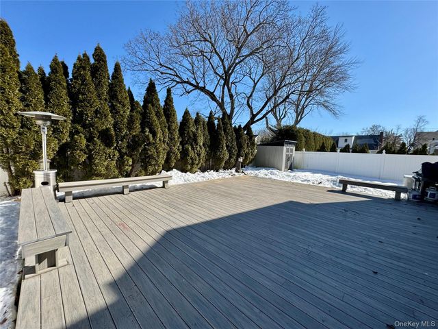 55 Fieldstone Drive, Syosset, NY 11791