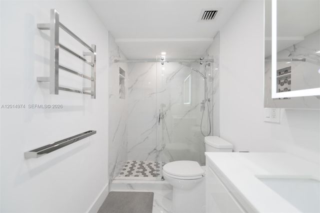 1980 S Ocean Dr PHM, Hallandale Beach, FL 33009
