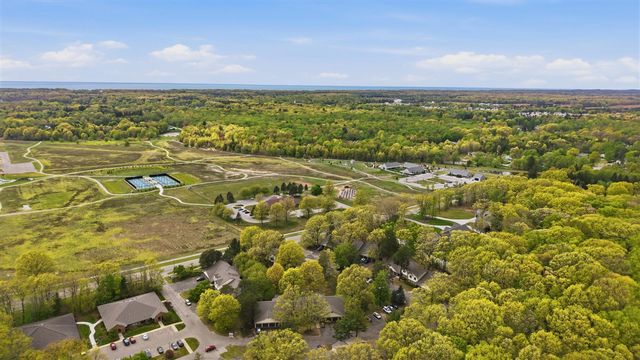 1116 Ambertrace Lane 7, Holland, MI 49424