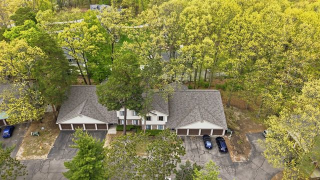 1116 Ambertrace Lane 7, Holland, MI 49424