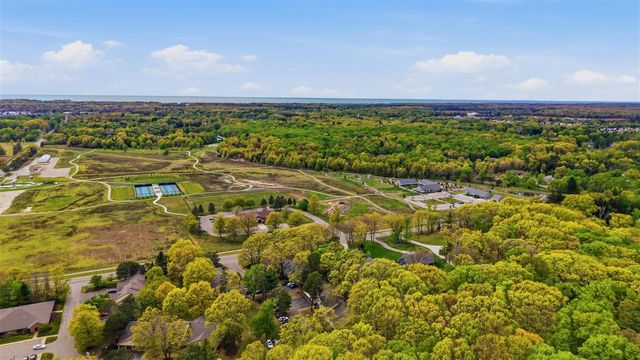 1116 Ambertrace Lane 7, Holland, MI 49424