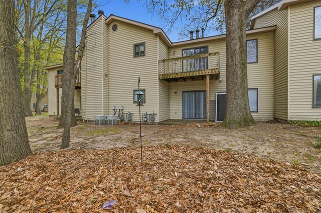 1116 Ambertrace Lane 7, Holland, MI 49424