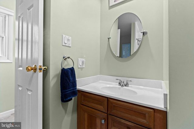 230 FAIRWAY DR, Etters, PA 17319