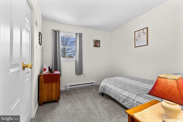 230 FAIRWAY DR, Etters, PA 17319