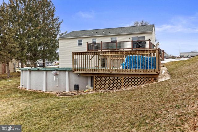 230 FAIRWAY DR, Etters, PA 17319