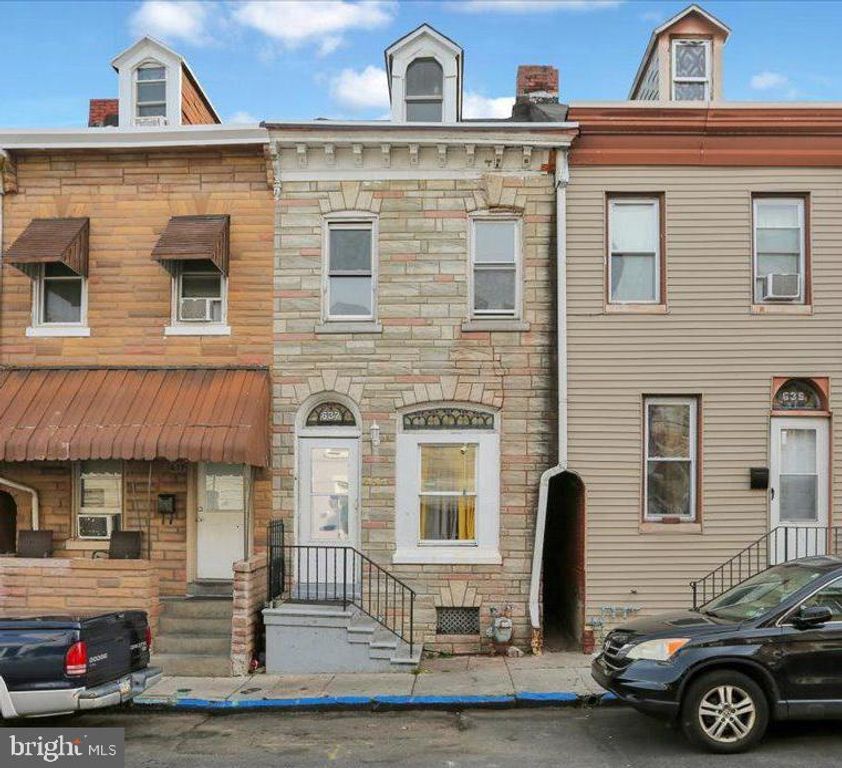 637 MOSS ST, Reading, PA 19604