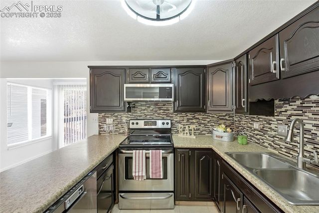 1268 Chiricahua Drive, Colorado Springs, CO 80915