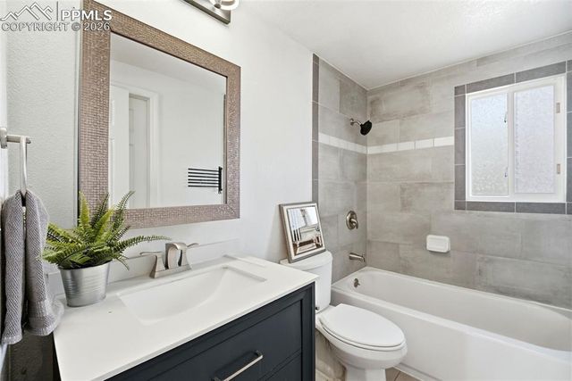 1268 Chiricahua Drive, Colorado Springs, CO 80915