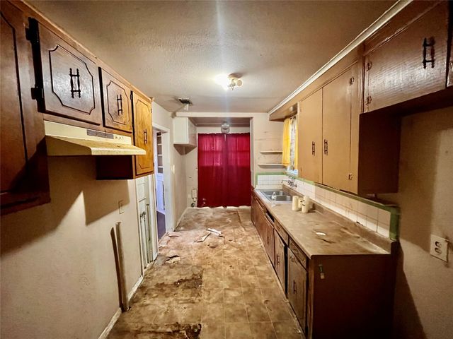 1827 Dolphine Street, Shreveport, LA 71109