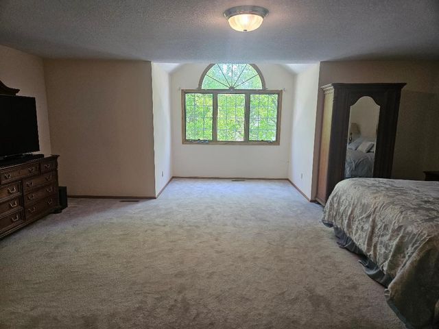 7080 Forest Drive, Johnston, IA 50131