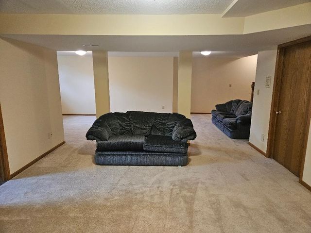 7080 Forest Drive, Johnston, IA 50131