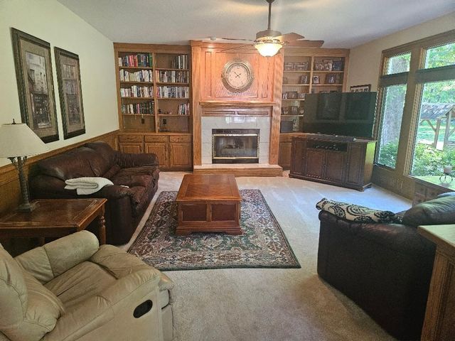 7080 Forest Drive, Johnston, IA 50131