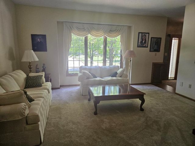 7080 Forest Drive, Johnston, IA 50131